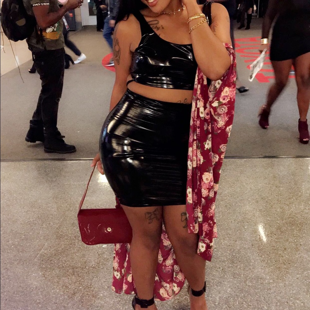 For the night 🖤. piece black set